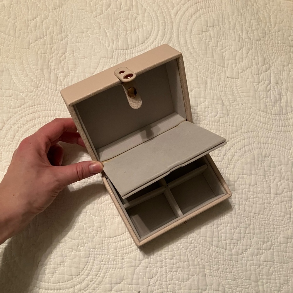 Blush Stackers Travel Jewelry Organizer with Snap Closure - Picture 4 of 4